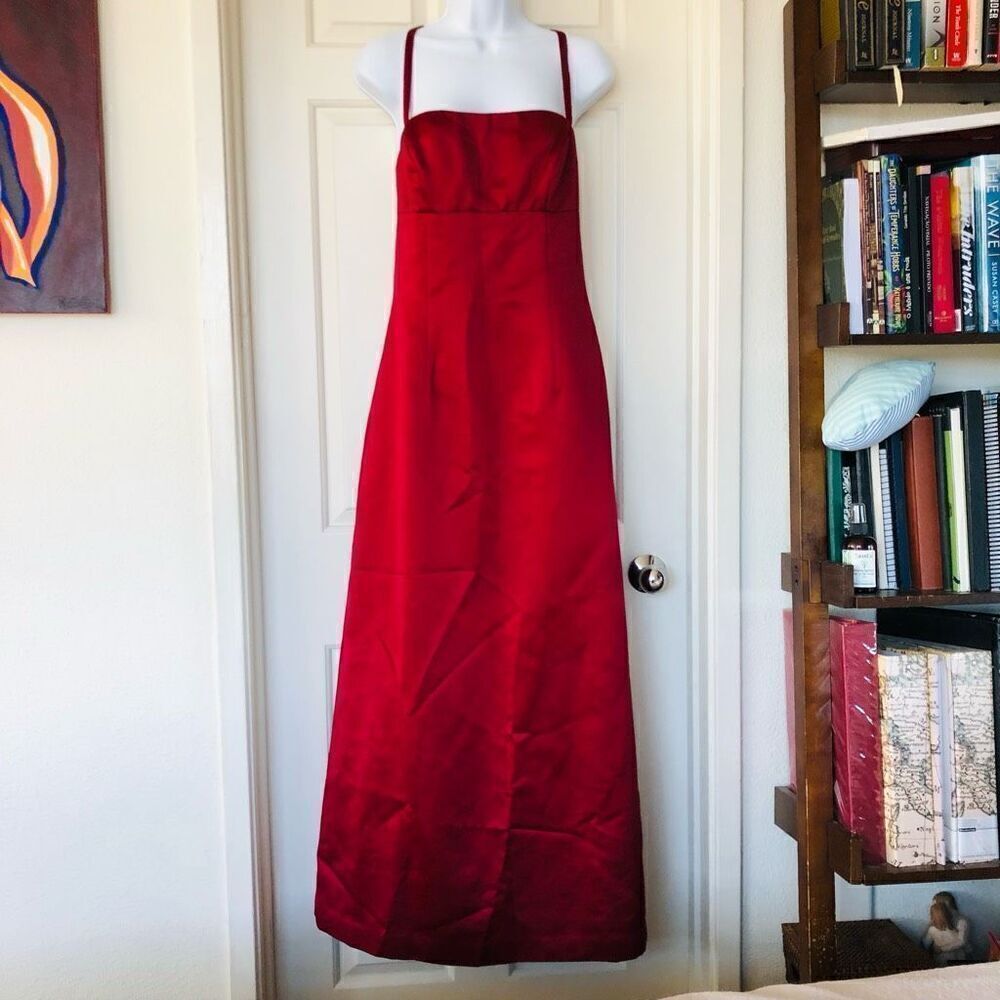 Nicole Miller Red Spaghetti Strap Flat Front Empire Waist Maxi Formal Gown